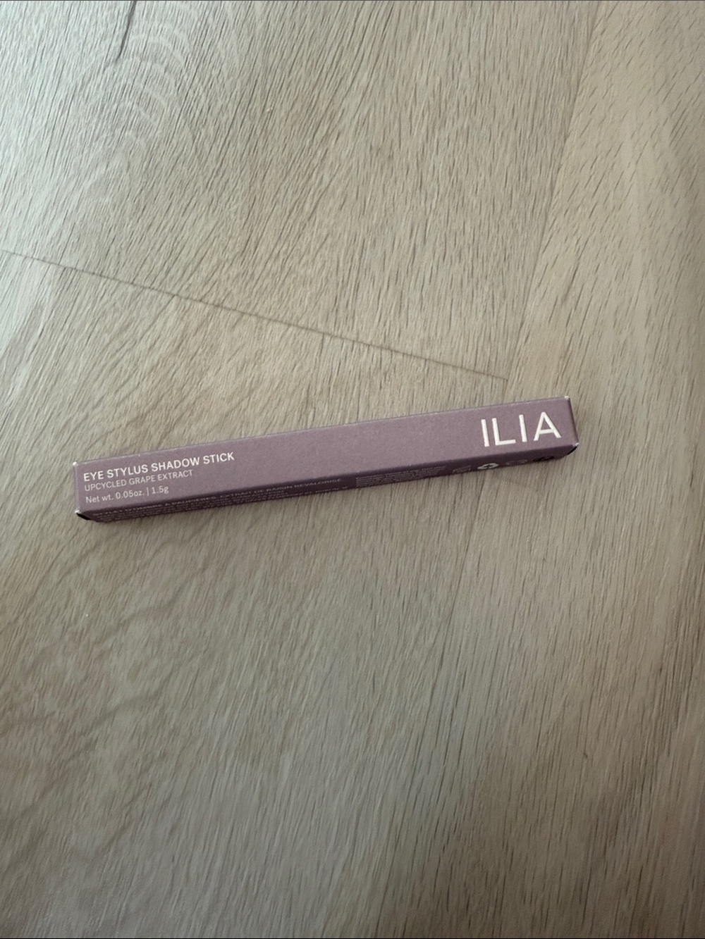 Ilia eyeshadow stick